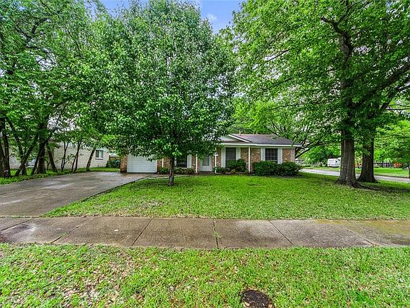 3rd image of 1348 Eastside Dr