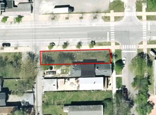 8300 S Mackinaw Ave, Chicago, IL 60617