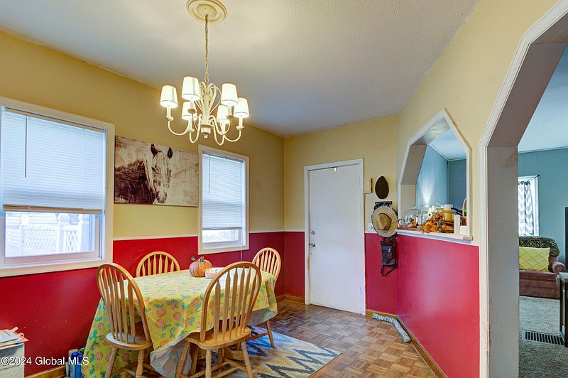 3rd image of 5 Matthew Street