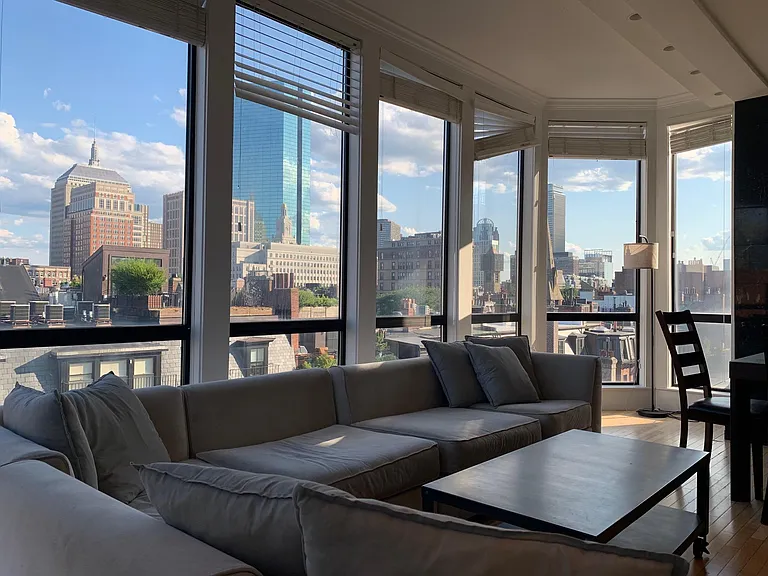 113 Beacon St #Penthouse 6 — Photo 1