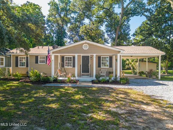 213 24th St, Gulfport, MS 39507