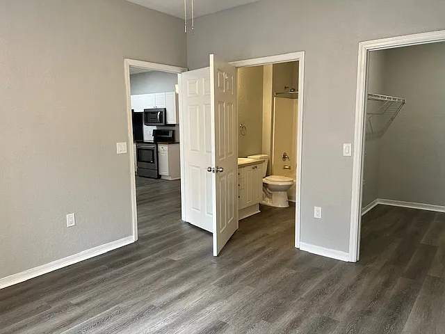 837 Grand Regency Point — Photo 7