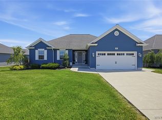 62 Country Club Ct, Grand Island, NY 14072