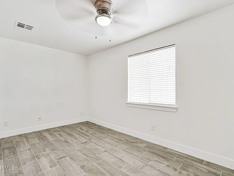 7235 Royal Arms Dr #E — Photo 23