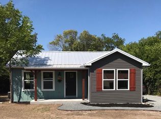 406 Lucille St, Kerrville, TX 78028