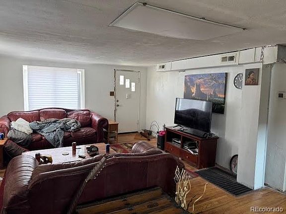 4th image of 740 N Adams Ave