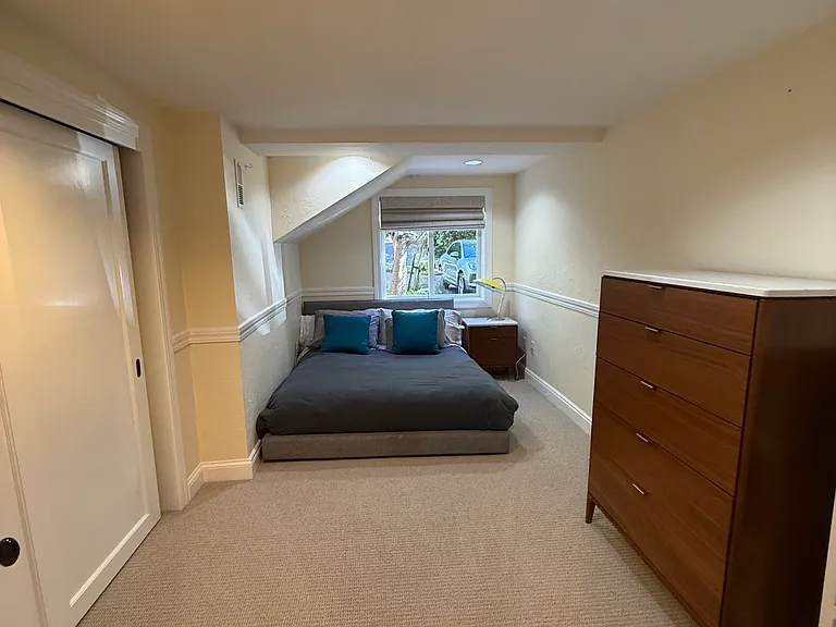 250 Manor Dr — Photo 14