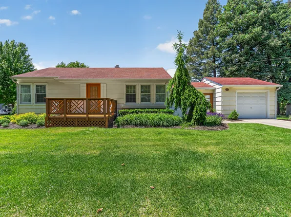 69 Central Ave, Aurora, IL 60506
