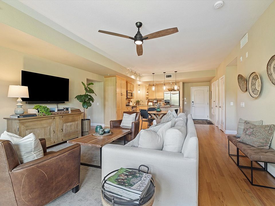 Living Rm