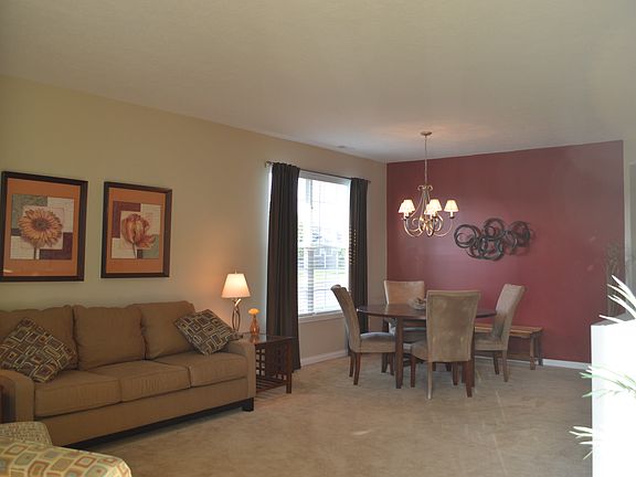 3rd image of 1091 Northcliffe Dr