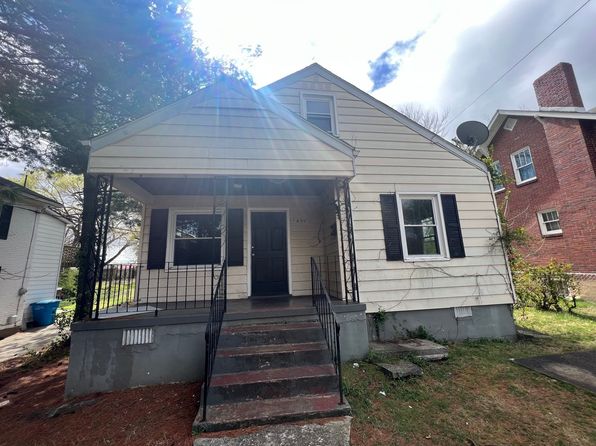 1810 Mercer Ave NW