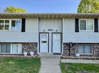 902 W Lincoln Ave #2, Fergus Falls, MN 56537