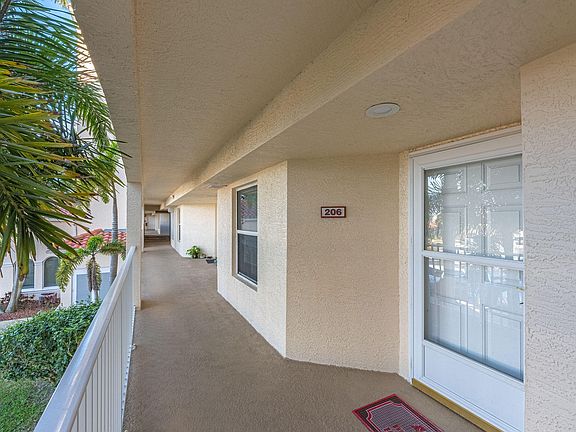 2nd image of 551 Casa Bella Dr Unit 206