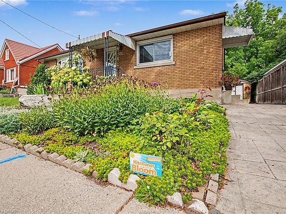 4th image of 240 Guelph St