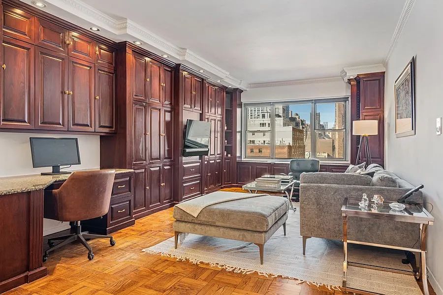 1st image of 360 E 72nd St APT A1202