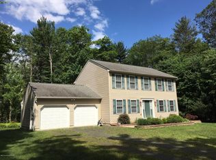 4168 Radiant Dr, Effort, PA 18330