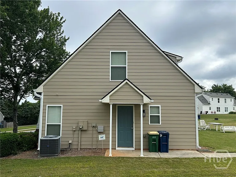 197 Bridgewater Cir — Photo 18