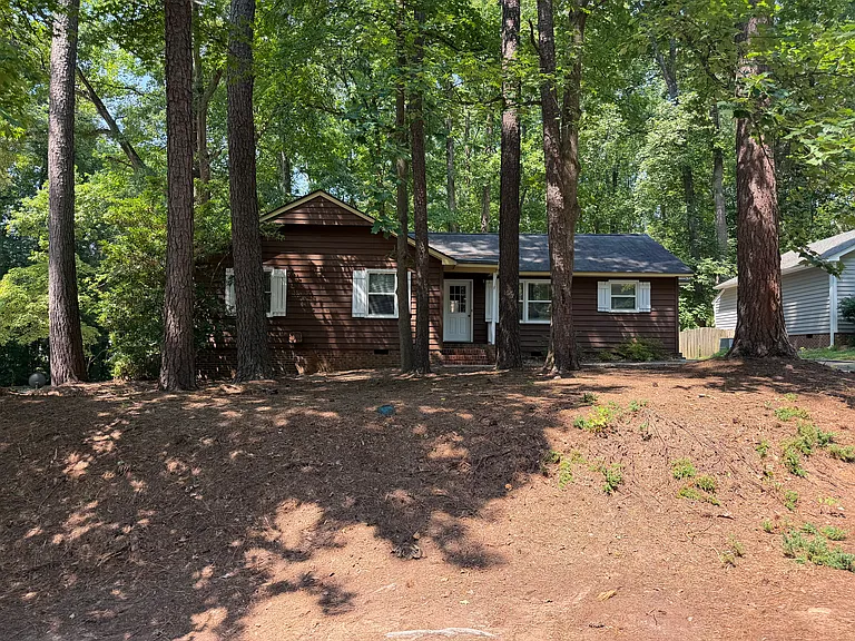 101 Angus Ct — Photo 3