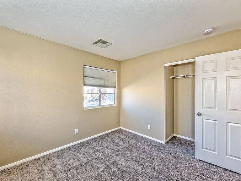 9926 Star Lake Ave — Photo 10