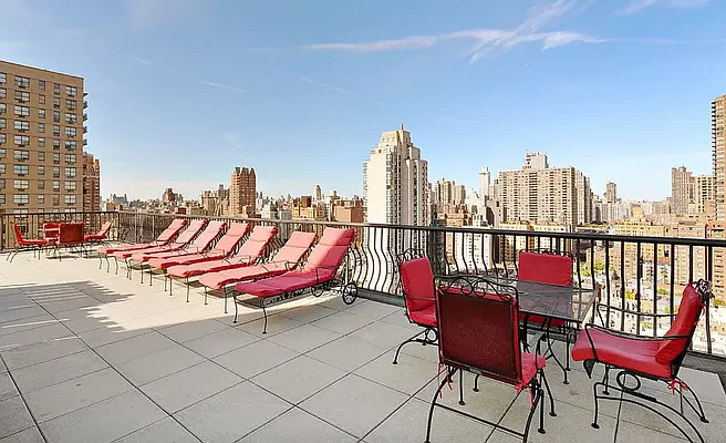 Sold by Essence Realty LLC | media 12