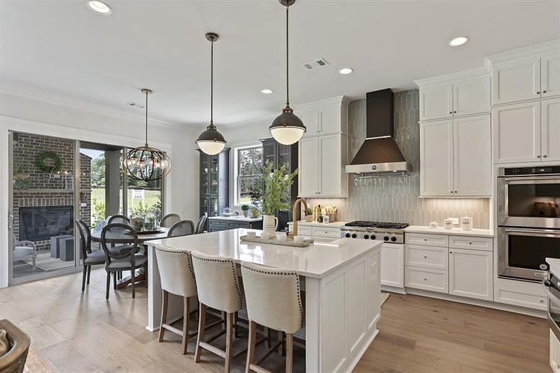 1st image of 4141 Avid Park NE #18