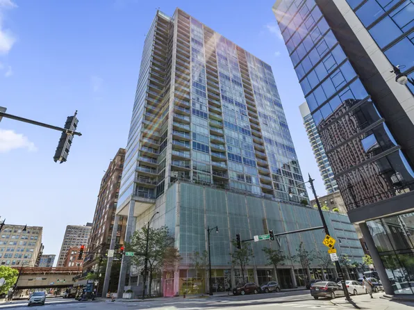 611 S Wells St #1902, Chicago, IL 60610