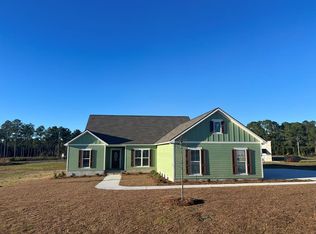 18 Stonehaven Dr, Tifton, GA 31793