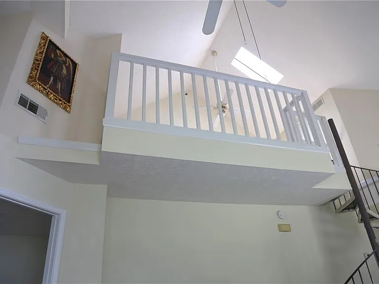 685 Crossbridge Aly — Photo 16