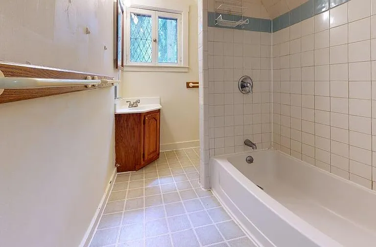 1825 Hill St #1825HIL — Photo 4