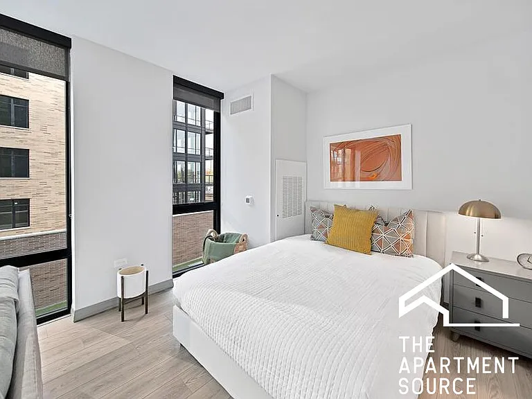 2155 N Elston Ave #2 — Photo 7
