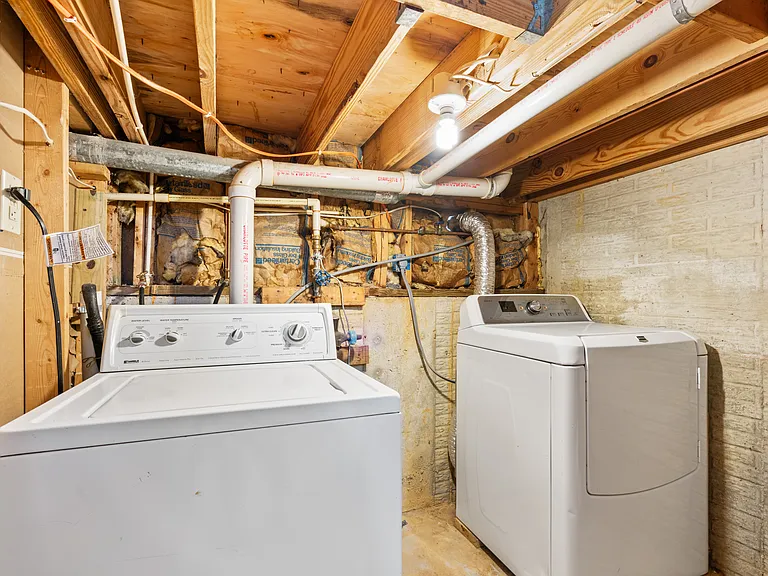 2820 Mozart Dr — Photo 11