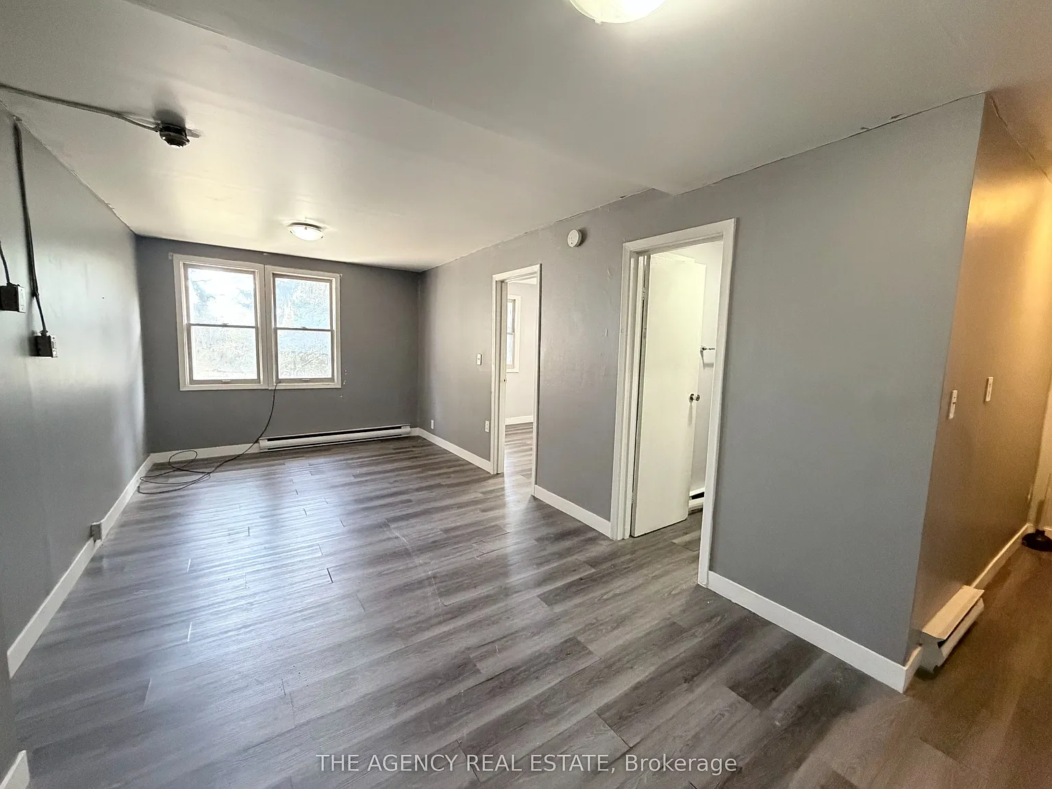 91 Thames St S — Photo 2