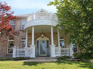 212 Abbey Glen Ln, Weldon Spring, MO 63304