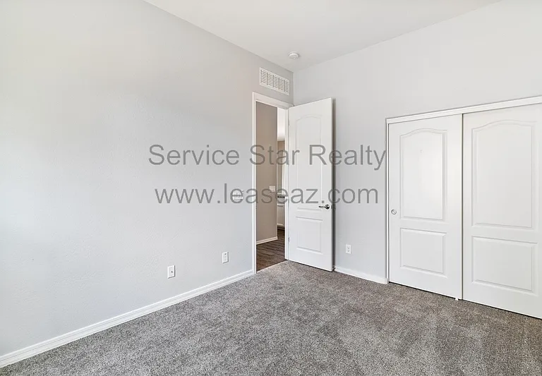 888 N Imperial Pl — Photo 14