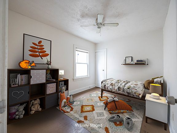 5th image of 12801 Crennell Ave