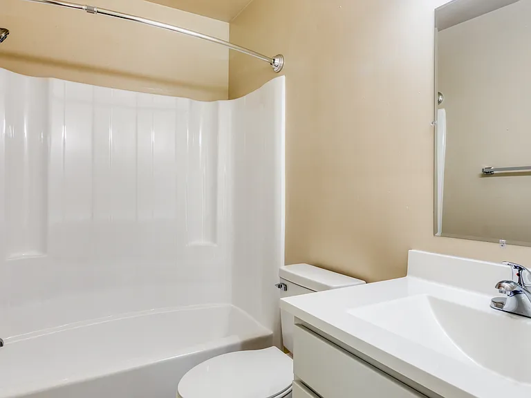 Summer Station Apartments Where Comfort Meets Coastal Living — Photo 91