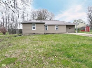 207 Locust St, New Market, IN 47965