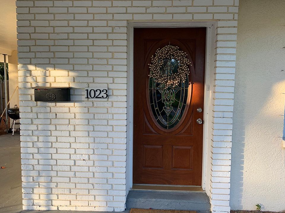 1st image of 1023 55th Ave S