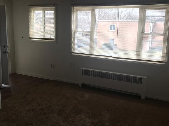 4th image of 5700 Woodward St APT 5
