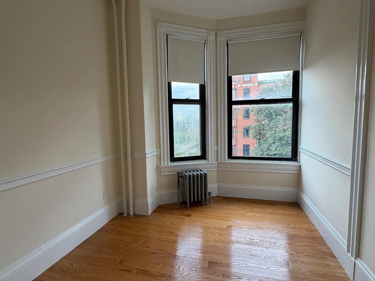 2 bed, 9999 sqft, $3,600 — Photo 3