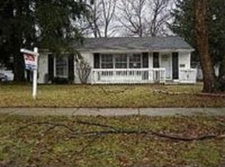 29431 Candlewood Ln, Southfield, MI 48076