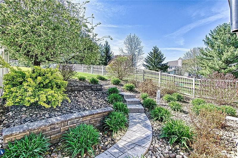 333 Warrick Dr, Seven Fields, PA 16046 Zillow