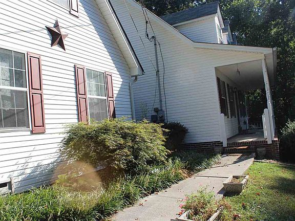 2nd image of 2504 Alisha Ave