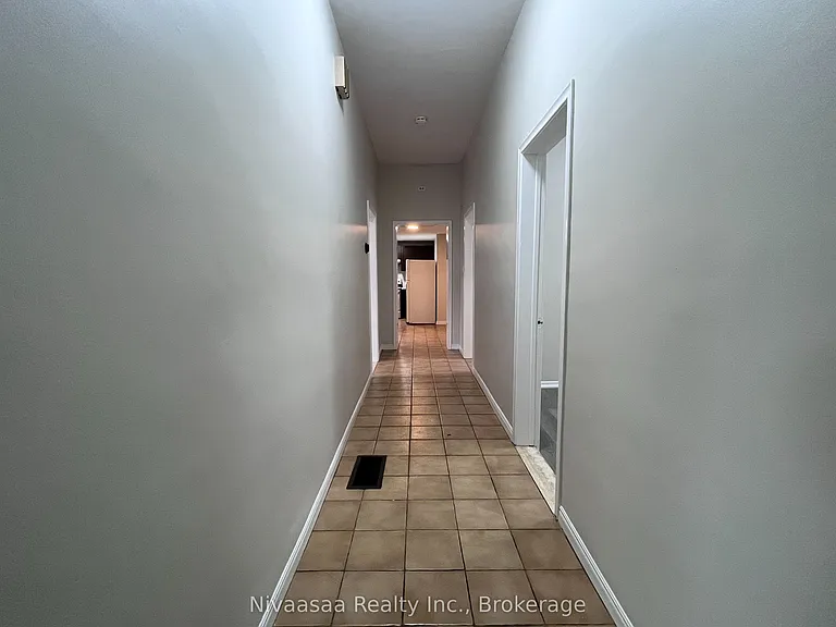 36 Pearl St — Photo 4