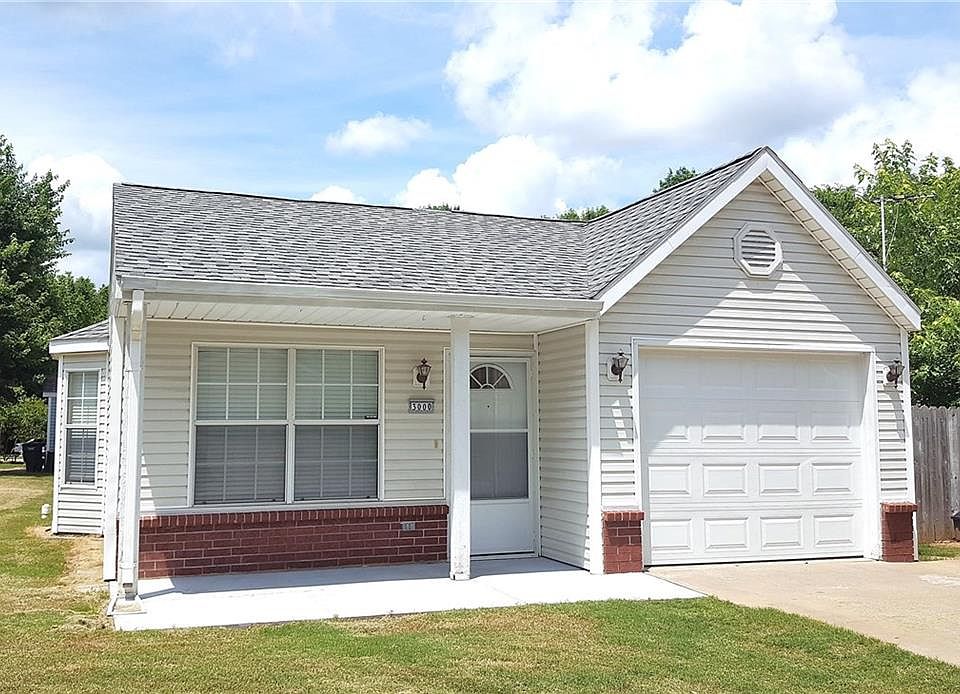 1st image of 3000 W Wildflower St