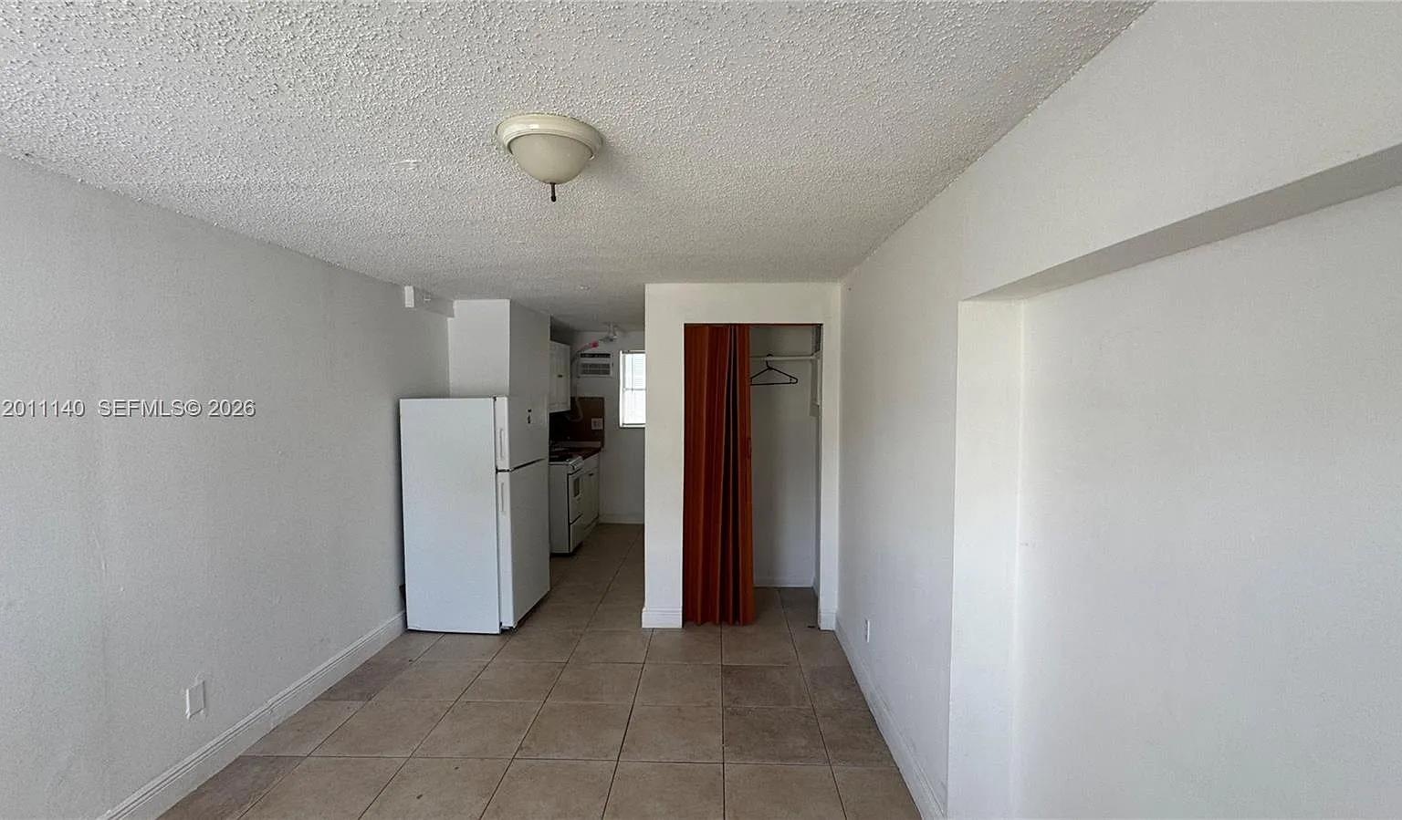 Studio, 290 sqft, $1,300 — Photo 3