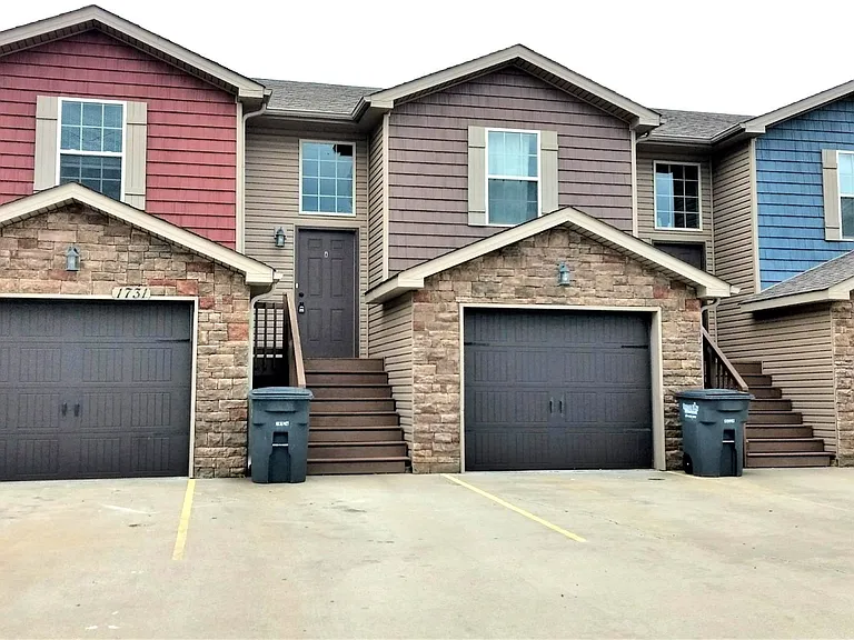 1731 Thistlewood Dr #A — Photo 1