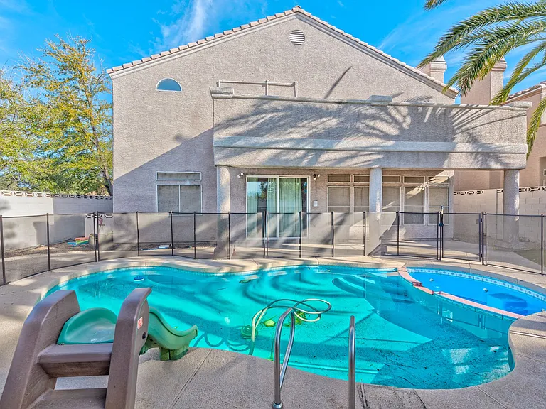 2175 Fountain Springs Dr — Photo 18