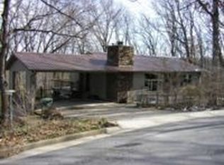 1160 E Columbus Pl, Fayetteville, AR 72701