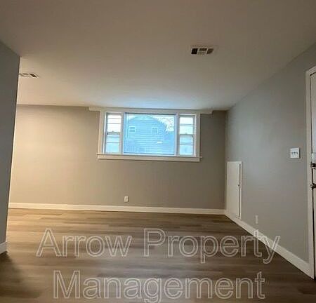 4th image of 1100 25th St #3